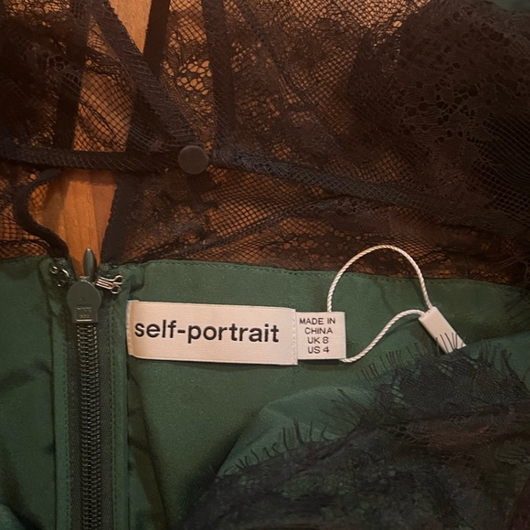 Self-portrait Green Lace Mini dress. like new. Never worn it, too small for me. - Picture 5 of 5